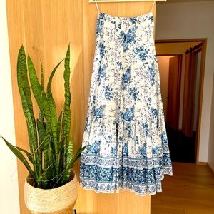 Zara maxi skirt size xs-s